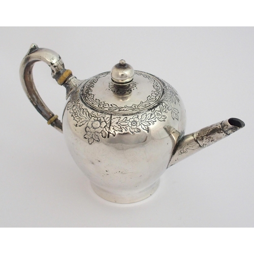 152 - An early George I silver teapot