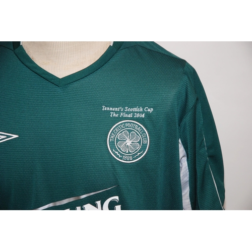 403 - A green Celtic 2004 Scottish Cup Final short-sleeved shirt