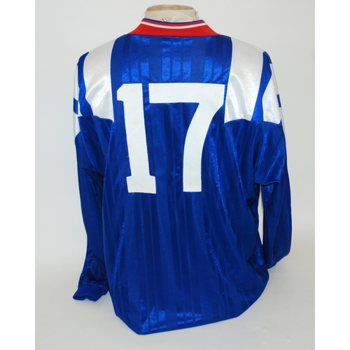 414 - A blue Rangers shirt