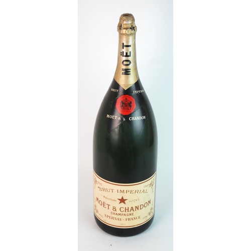 454 - A Salmanazar Moet & Chandon Champagne