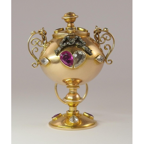 679 - A yellow metal diamond and ruby gem set vinaigrette