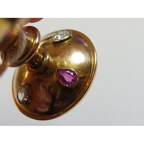 679 - A yellow metal diamond and ruby gem set vinaigrette