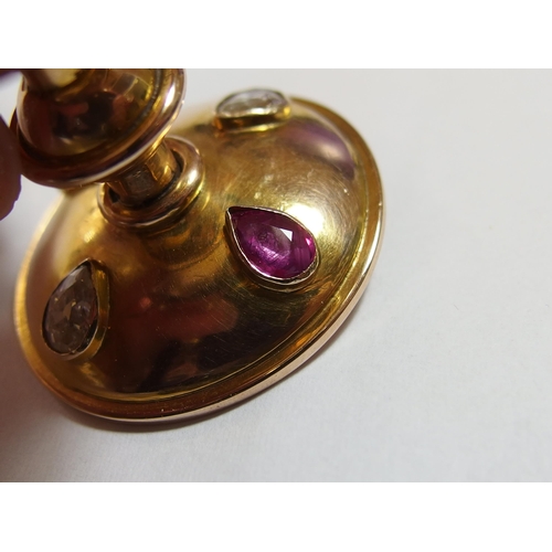 679 - A yellow metal diamond and ruby gem set vinaigrette