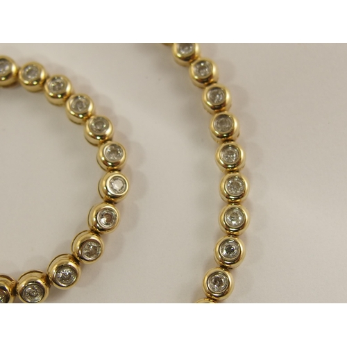 693 - A 14ct yellow gold classic line bracelet