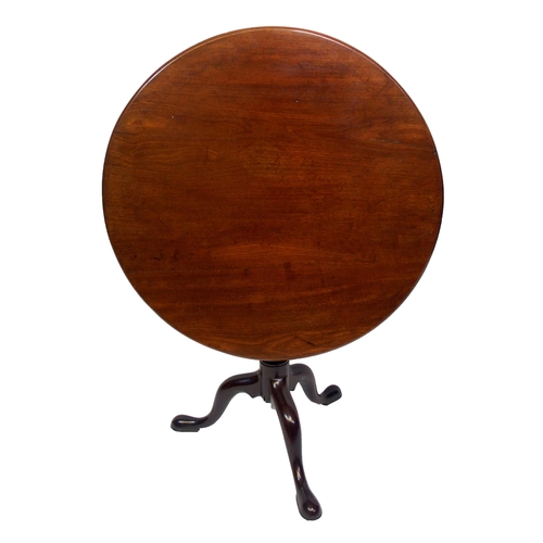 815 - A Georgian mahogany circular snap-top tripod table