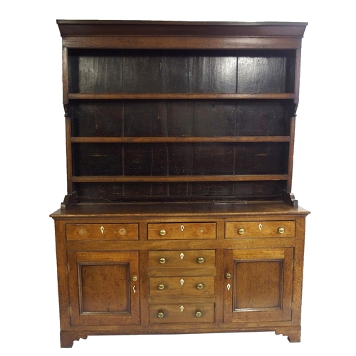 827 - A 19th Century oak dresser