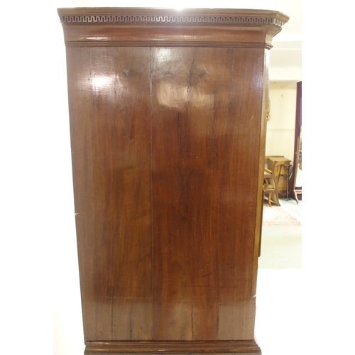 831 - A mahogany chest on chest