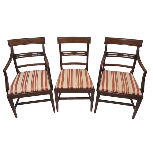 840 - A set of thirteen Regency style mahogany dining chairs