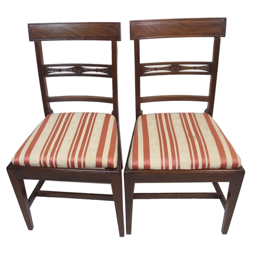 840 - A set of thirteen Regency style mahogany dining chairs