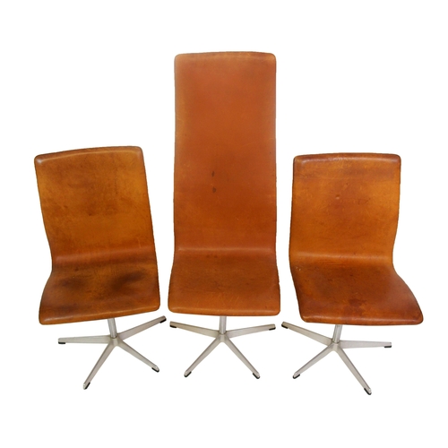 884 - Arne Jacobsen for Fritz Hansen  A high back leather Oxford chair