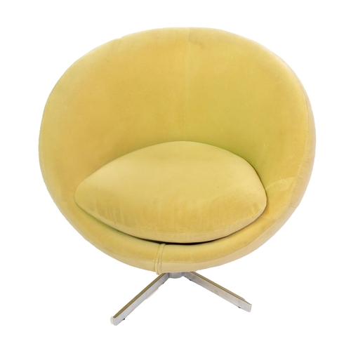 886 - A 20th Century swivel egg chair