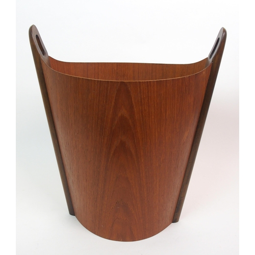 891 - Einar Barnes (1908-1985) A teak waste paper bin