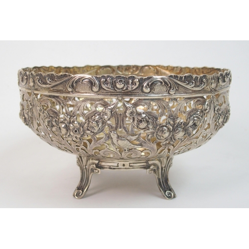 171 - A Continental silver bowl