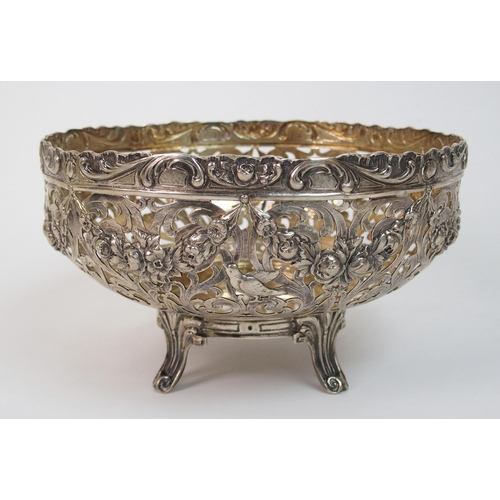 171 - A Continental silver bowl