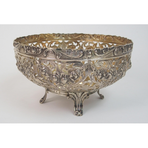 171 - A Continental silver bowl