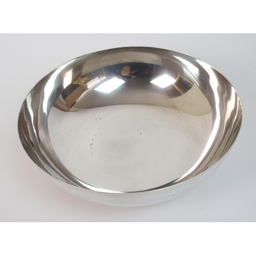 173 - A sterling silver bowl