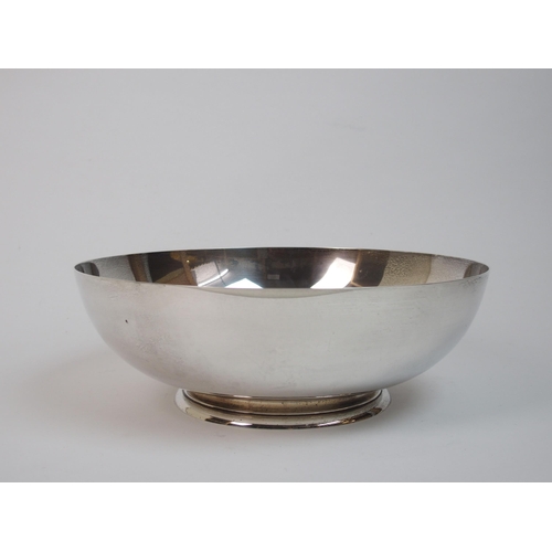 173 - A sterling silver bowl