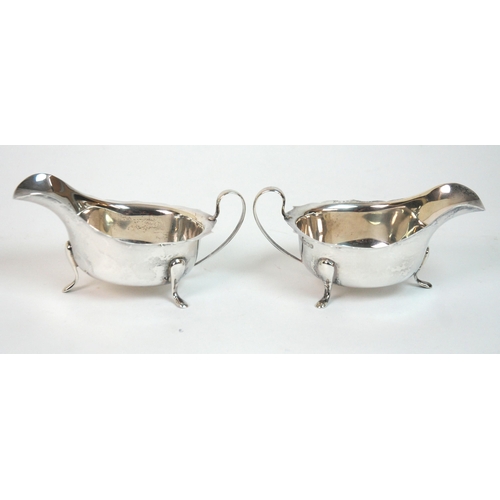 186 - A pair of silver sauceboats