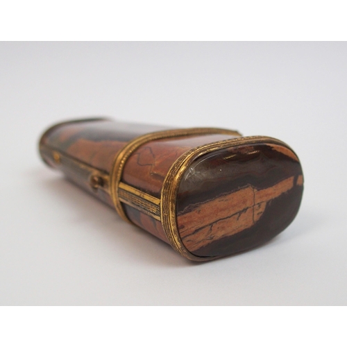 311 - A fine late 18th Century / early 19th Century agate etui