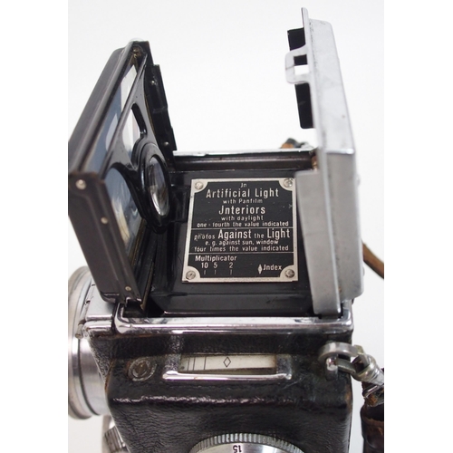 312 - A Contaflex TLR camera