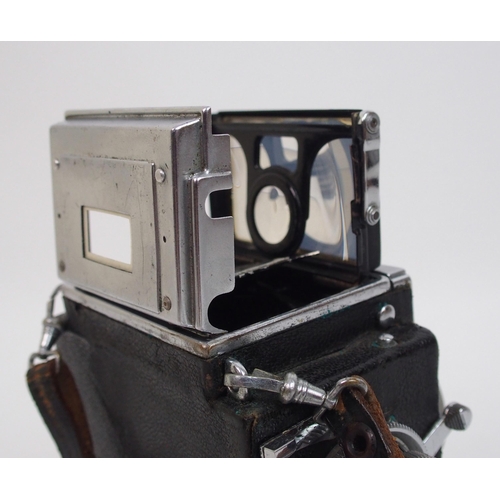 312 - A Contaflex TLR camera