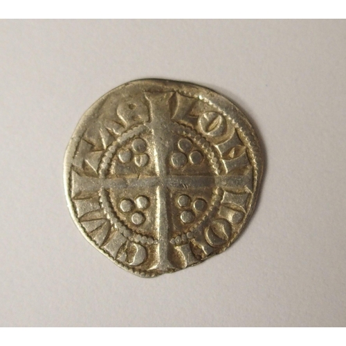 440 - Three Edward I (1272-1307) silver halfpennies