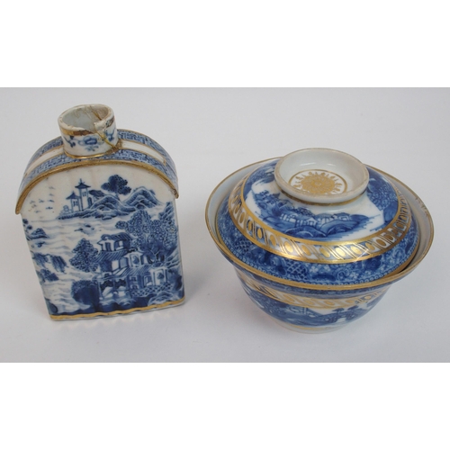 507 - An early 19th Century English Willow pattern tea set