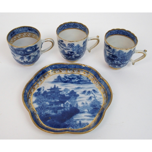 507 - An early 19th Century English Willow pattern tea set