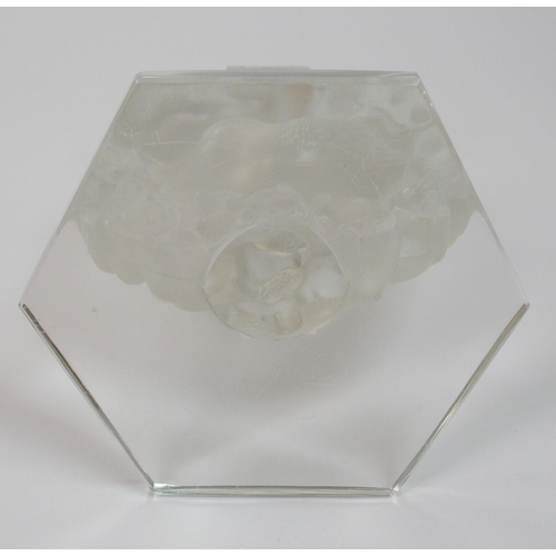 561 - A Lalique Cristal Mesanges pattern electric lamp base