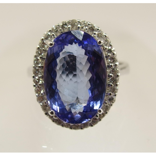 611 - An 18ct white gold tanzanite and diamond ring