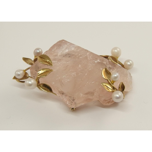 619 - An unusual Scottish river pearl and rose quartz pendant brooch