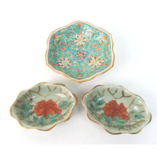 62 - A Cantonese foliate shaped dish