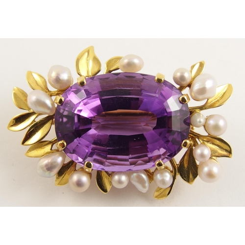 629 - An 18ct gold Scottish river pearl and amethyst pendant brooch