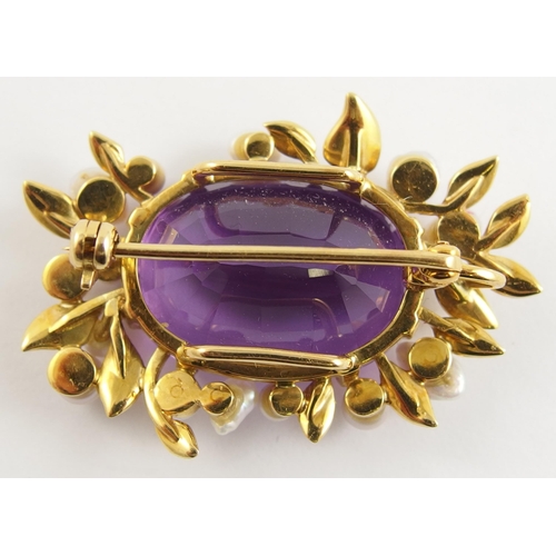 629 - An 18ct gold Scottish river pearl and amethyst pendant brooch