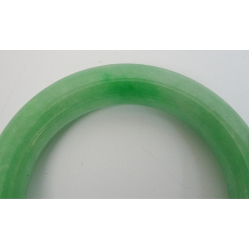 71 - A Chinese hardstone bangle