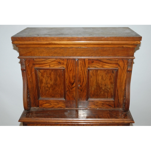 812 - A Victorian rosewood collector's cabinet