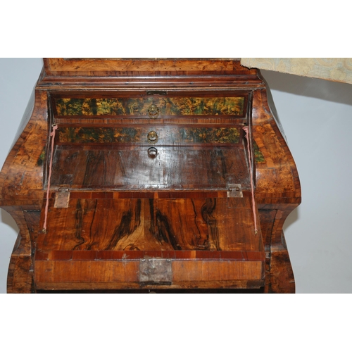 822 - An Italian walnut ladies writing bureau