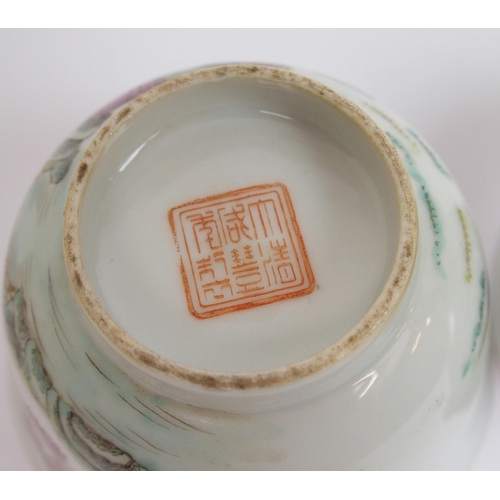 102 - A pair of Chinese tea bowls