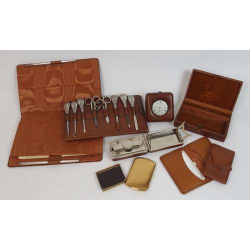 172 - A leather travel case