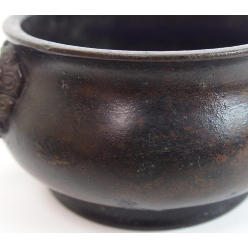 64 - A Chinese bronze censer