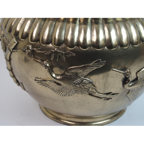 72 - A Chinese bronze jardiniere