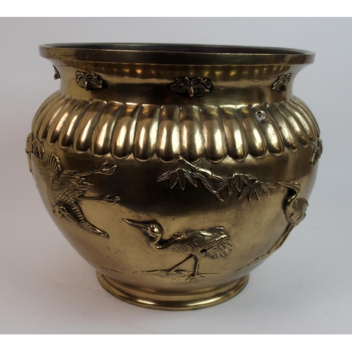 72 - A Chinese bronze jardiniere