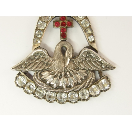 793C - A white metal Masonic medallion