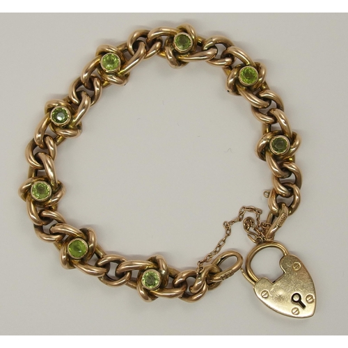 798A - A 9ct Edwardian peridot set bracelet