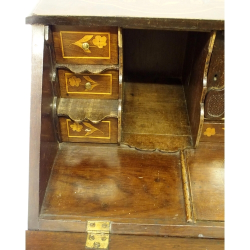 801 - A Dutch marquetry writing bureau