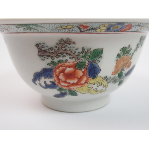 87 - A Chinese famille verte bowl