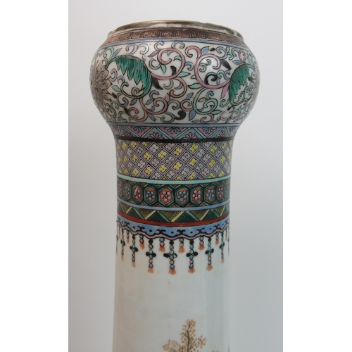 89 - A Chinese baluster vase