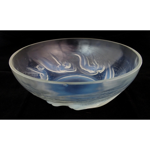 1078 - A Rene Lalique moulded opalescent glass Ondines bowl