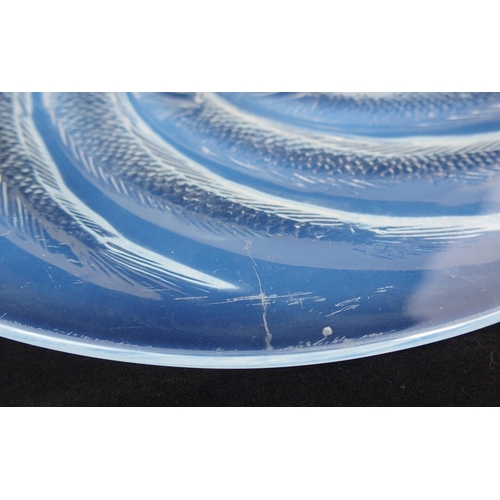 1081 - A Rene Lalique moulded opalescent glass Poissons plate