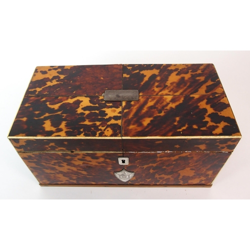 1104 - An English Regency tortoiseshell tea caddy